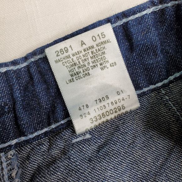 Levi Girls Slouch Shorts w/ tie & sailor buttons - Picture 5 of 6